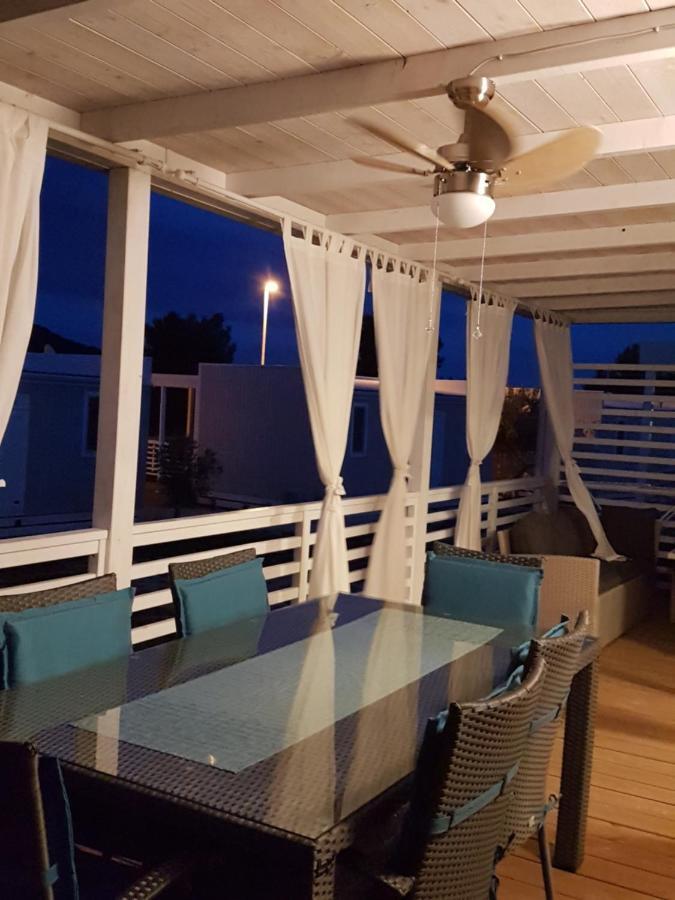Mobile Home Pearl Of Murter يزيرا المظهر الخارجي الصورة