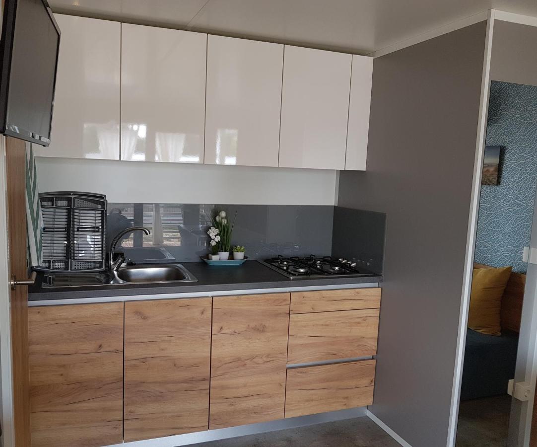 Mobile Home Pearl Of Murter يزيرا المظهر الخارجي الصورة
